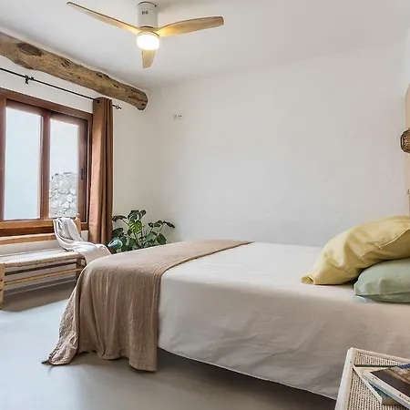 Holiday home Encantadora Con Piscina Privada El Bosque